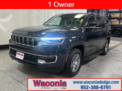 2023 Jeep Wagoneer Base