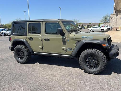 2025 Jeep Wrangler 4xe Sport