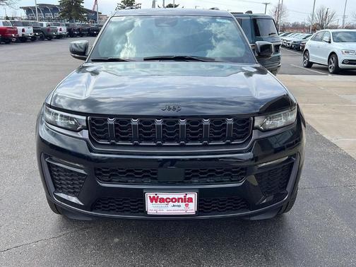 Diamond Black 2026 Jeep Grand Cherokee Limited