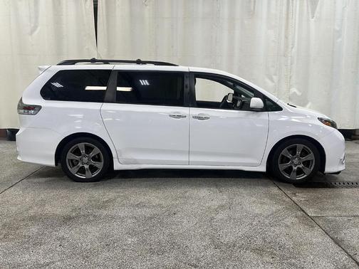 2017 Toyota Sienna SE Premium
