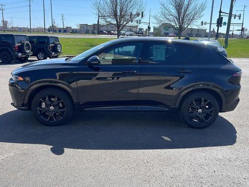 8 BALL 2024 Dodge Hornet R/T