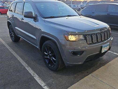 2020 Jeep Grand Cherokee Altitude