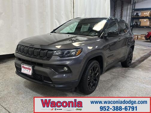 Granite Crystal Clearcoat Metallic 2022 Jeep Compass Altitude