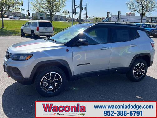 2025 Jeep Compass Trailhawk