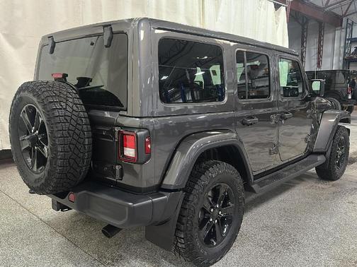 2021 Jeep Wrangler Unlimited Sahara Altitude