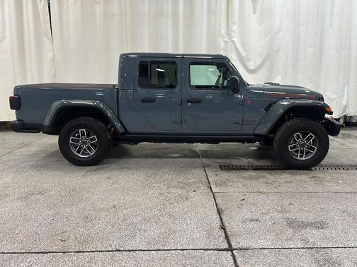 2024 Jeep Gladiator Mojave X