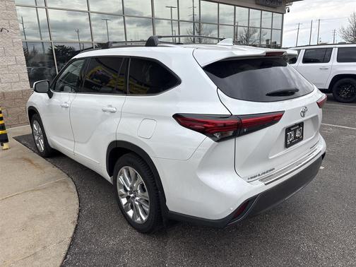 Wind Chill Pearl 2023 Toyota Highlander Limited