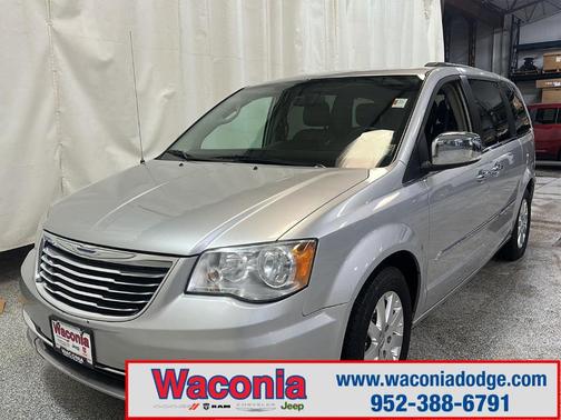 2012 Chrysler Town & Country Touring-L