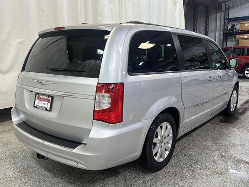 2012 Chrysler Town & Country Touring-L