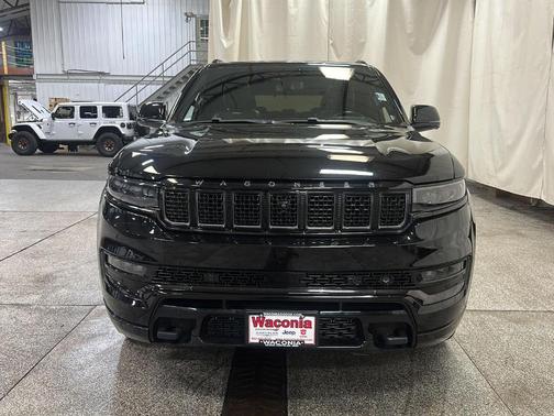 2022 Jeep Grand Wagoneer Series II