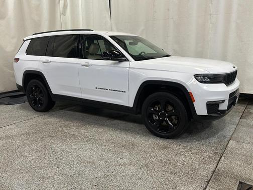 Bright White Clearcoat 2022 Jeep Grand Cherokee L Limited