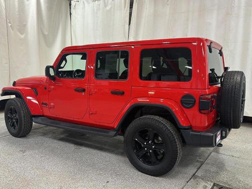2020 Jeep Wrangler Unlimited Sahara Altitude