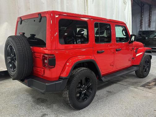 2020 Jeep Wrangler Unlimited Sahara Altitude