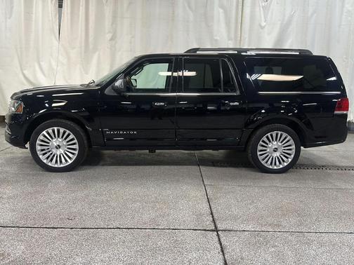 2016 Lincoln Navigator L Select