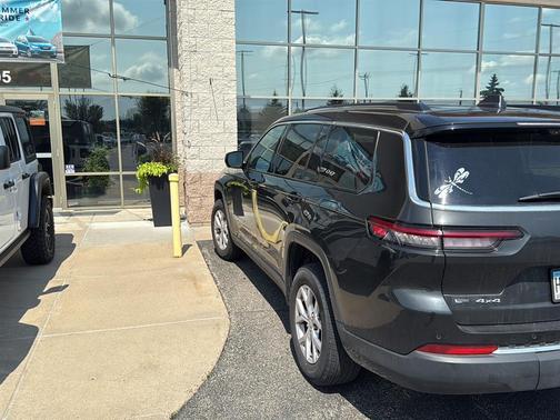 2022 Jeep Grand Cherokee L Limited