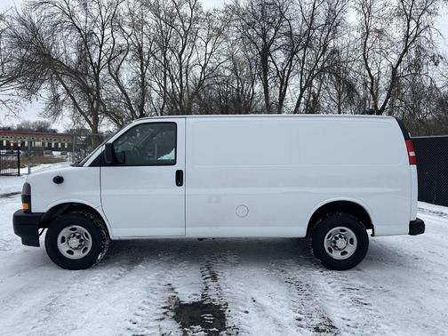 2022 Chevrolet Express 2500 Work Van