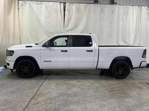 Bright White Clearcoat 2023 RAM 1500 Big Horn