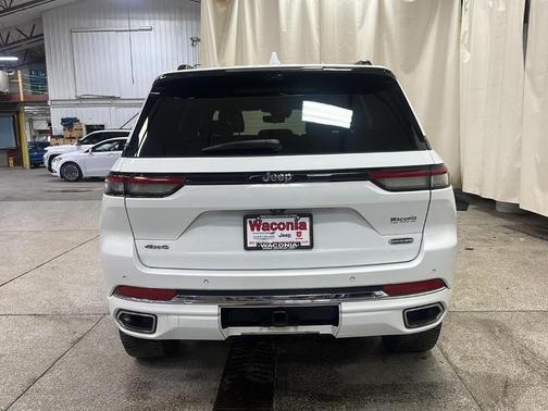 2022 Jeep Grand Cherokee Overland