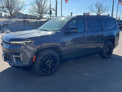 2026 Jeep Grand Wagoneer Limited Reserve