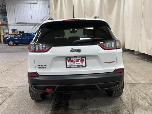 Bright White Clearcoat 2020 Jeep Cherokee Trailhawk