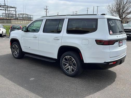 2025 Jeep Wagoneer Base
