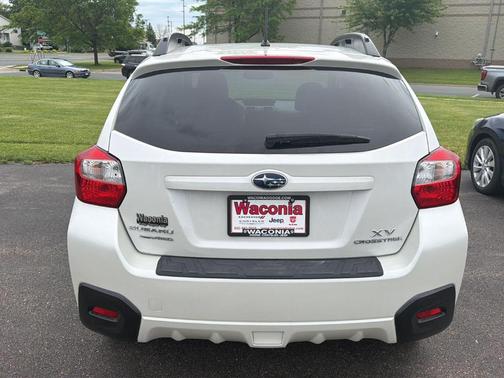 Satin White Pearl 2013 Subaru XV Crosstrek 2.0i Premium