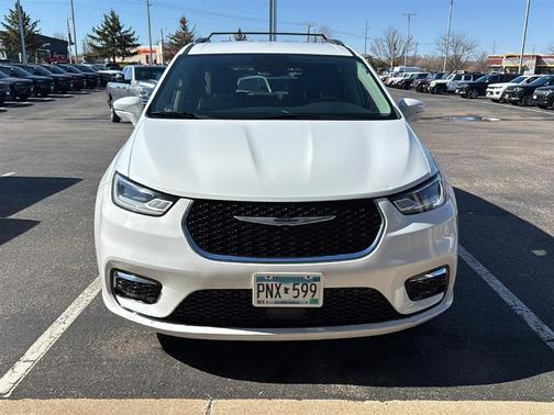 2021 Chrysler Pacifica Touring-L