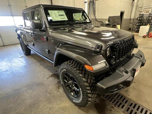 2025 Jeep Gladiator Sport