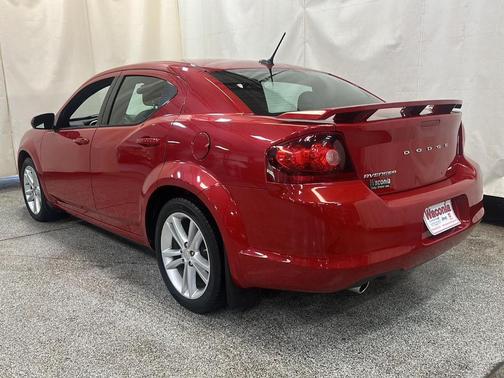 Redline 2 Coat Pearl 2011 Dodge Avenger Heat