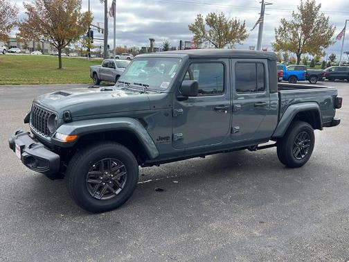 2025 Jeep Gladiator Sport