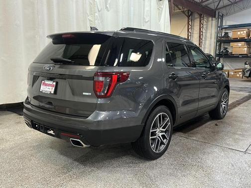 2017 Ford Explorer sport