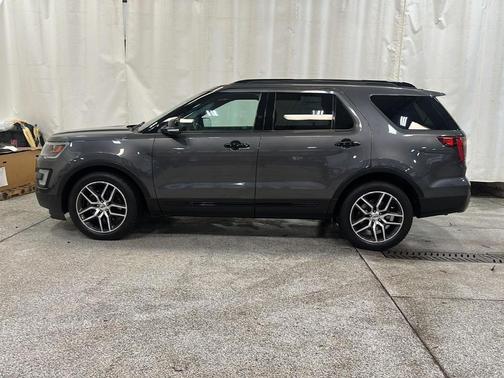 2017 Ford Explorer sport