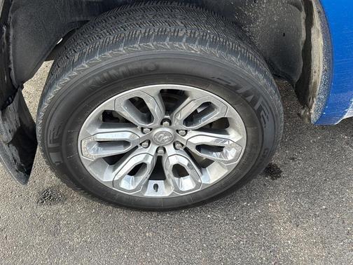 Hydro Blue Pearlcoat 2022 RAM 1500 Laramie