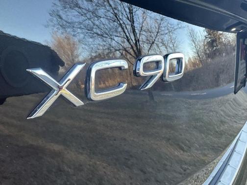 Onyx Black Metallic 2016 Volvo XC90 T6 Momentum