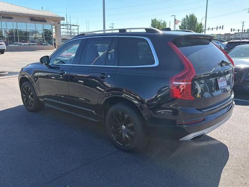 Onyx Black Metallic 2016 Volvo XC90 T6 Momentum