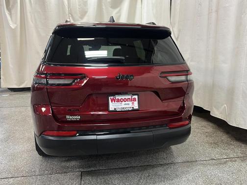 Velvet Red Pearlcoat 2023 Jeep Grand Cherokee L Laredo