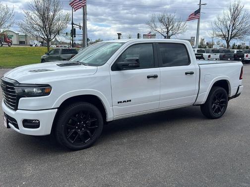 Bright White Clearcoat 2026 RAM 1500 Laramie