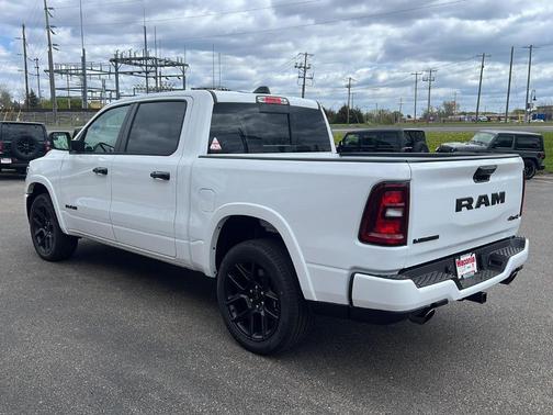 Bright White Clearcoat 2026 RAM 1500 Laramie