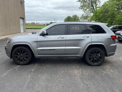 2019 Jeep Grand Cherokee Altitude