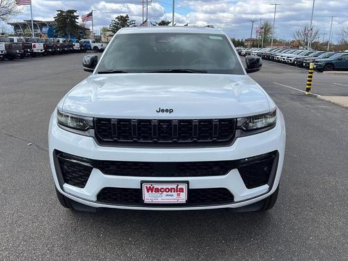 Bright White Clearcoat 2026 Jeep Grand Cherokee L Limited