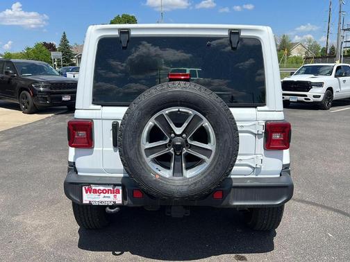 2022 Jeep Wrangler Unlimited Sahara