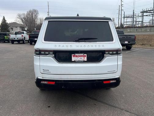 2023 Jeep Grand Wagoneer L Series II