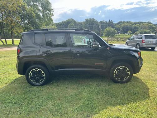 2016 Jeep Renegade Trailhawk