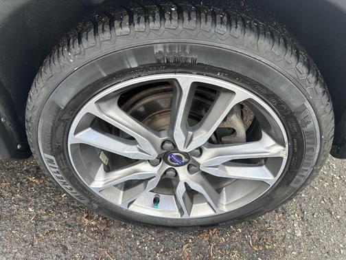 2017 Volvo V60 Cross Country T5