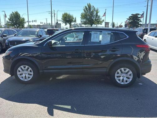 Magnetic Black 2018 Nissan Rogue Sport S