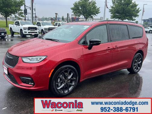 2025 Chrysler Pacifica Limited