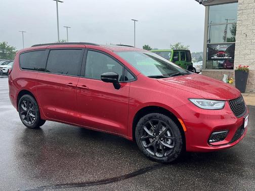 2025 Chrysler Pacifica Limited