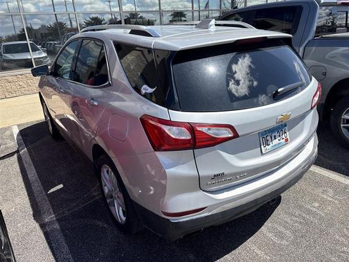 Silver Ice Metallic 2019 Chevrolet Equinox Premier w/2LZ