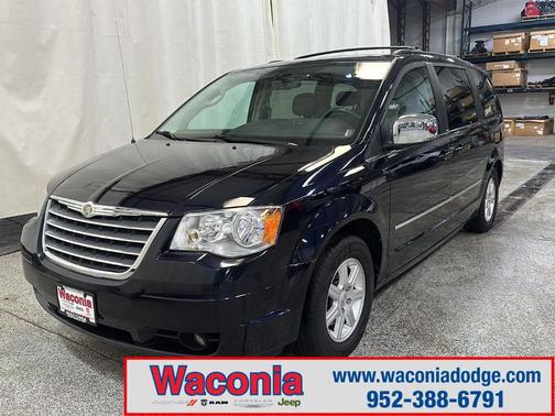 2010 Chrysler Town & Country Touring Plus