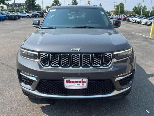 2025 Jeep Grand Cherokee Summit